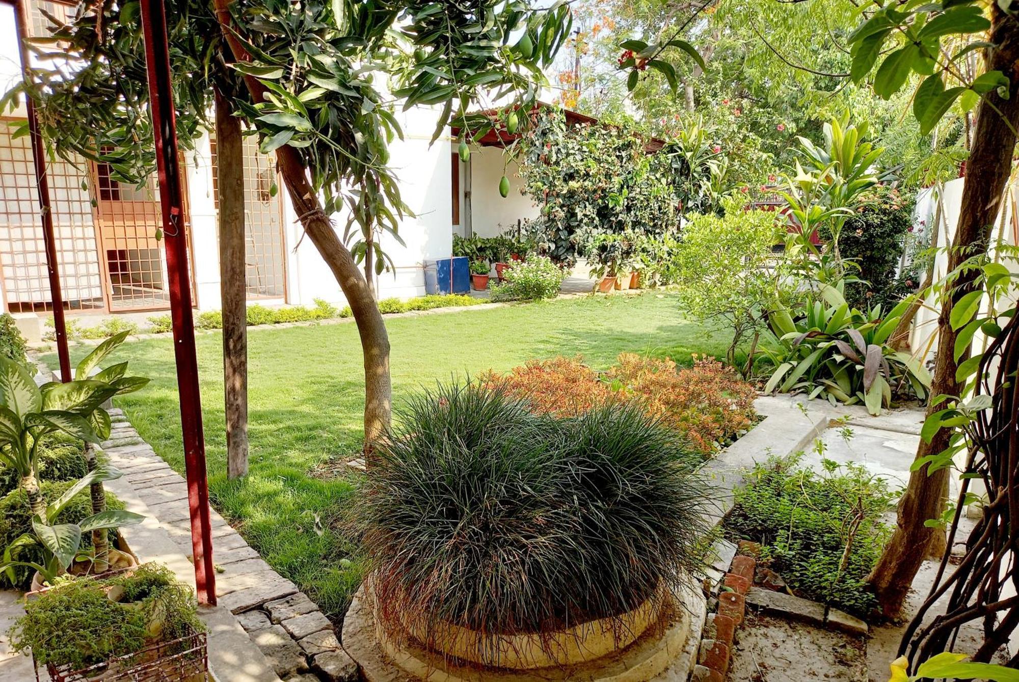 Garden View Residency Lucknow Exterior foto